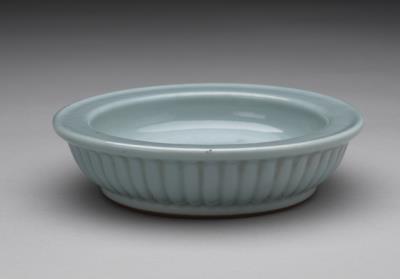 图片[3]-Saucer with sky-blue glaze, Qing dynasty, Yongzheng reign (1723-1735)-China Archive